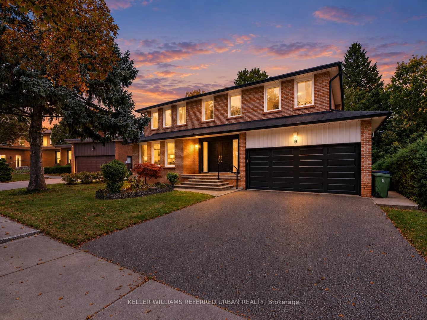 9 Tigerlily Court, Toronto, ON M2M 4E3