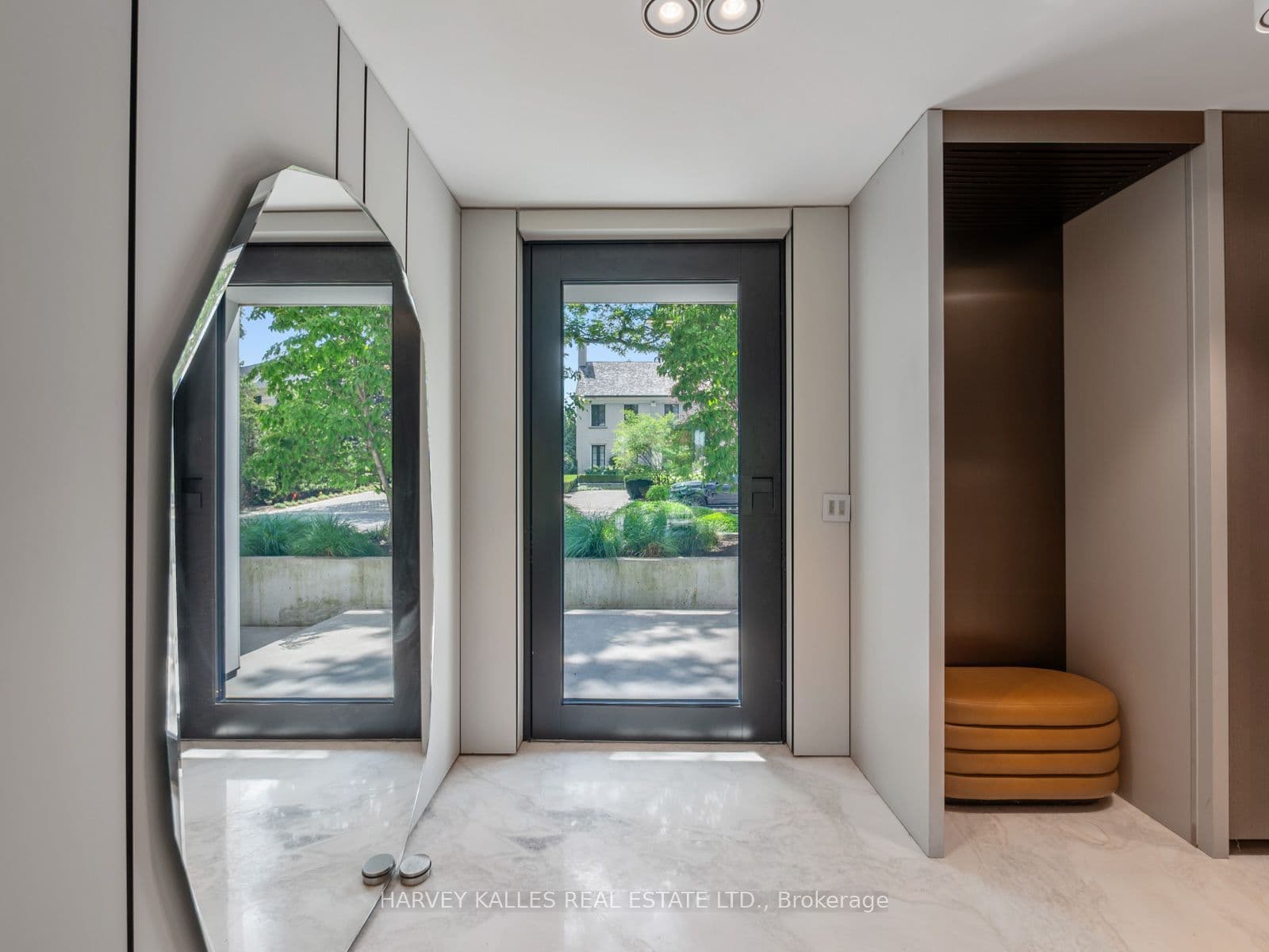 75 Ardwold Gate, Toronto, ON M5R 2W1