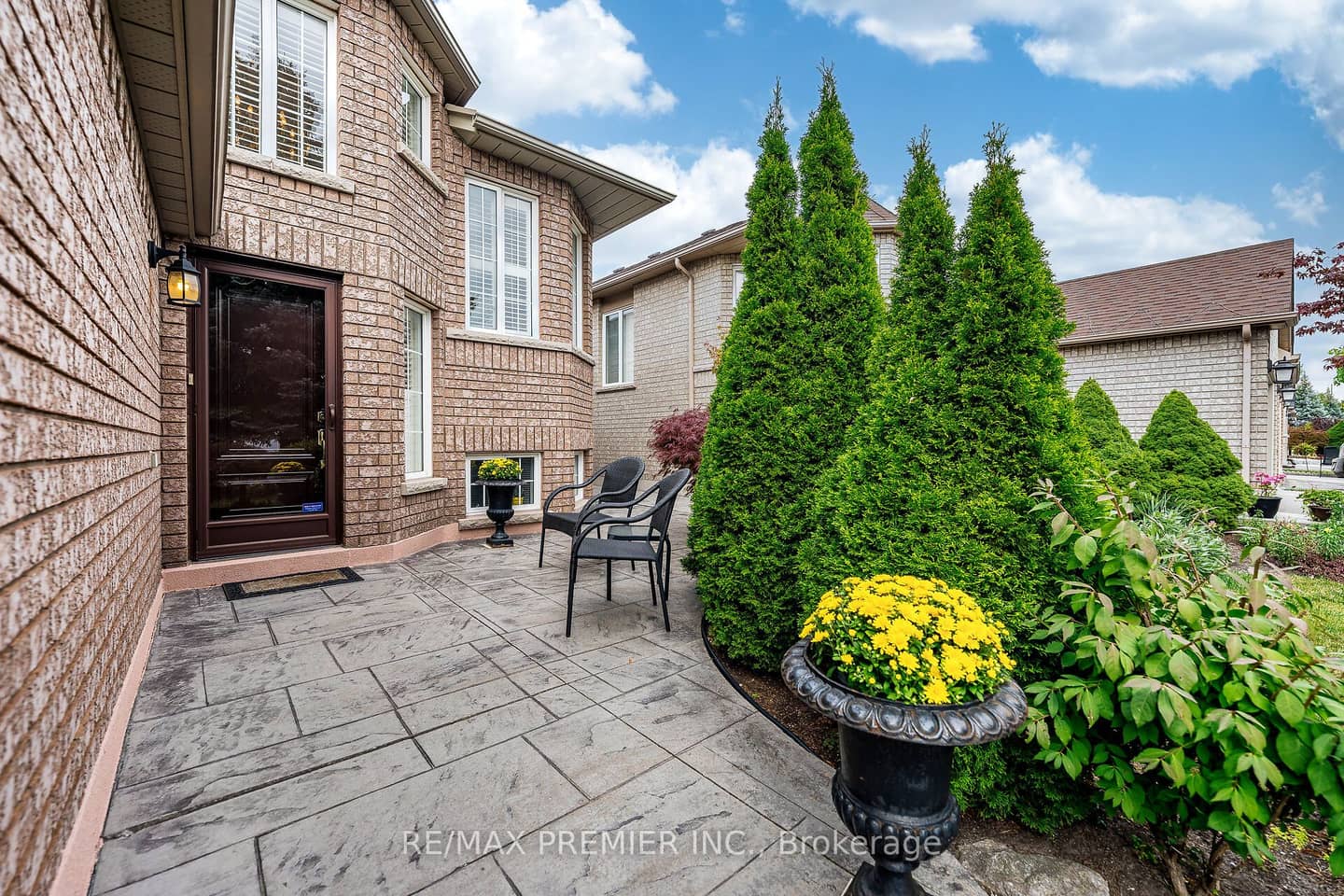 78 Coalbrook Court, Vaughan, ON L4L 9B6