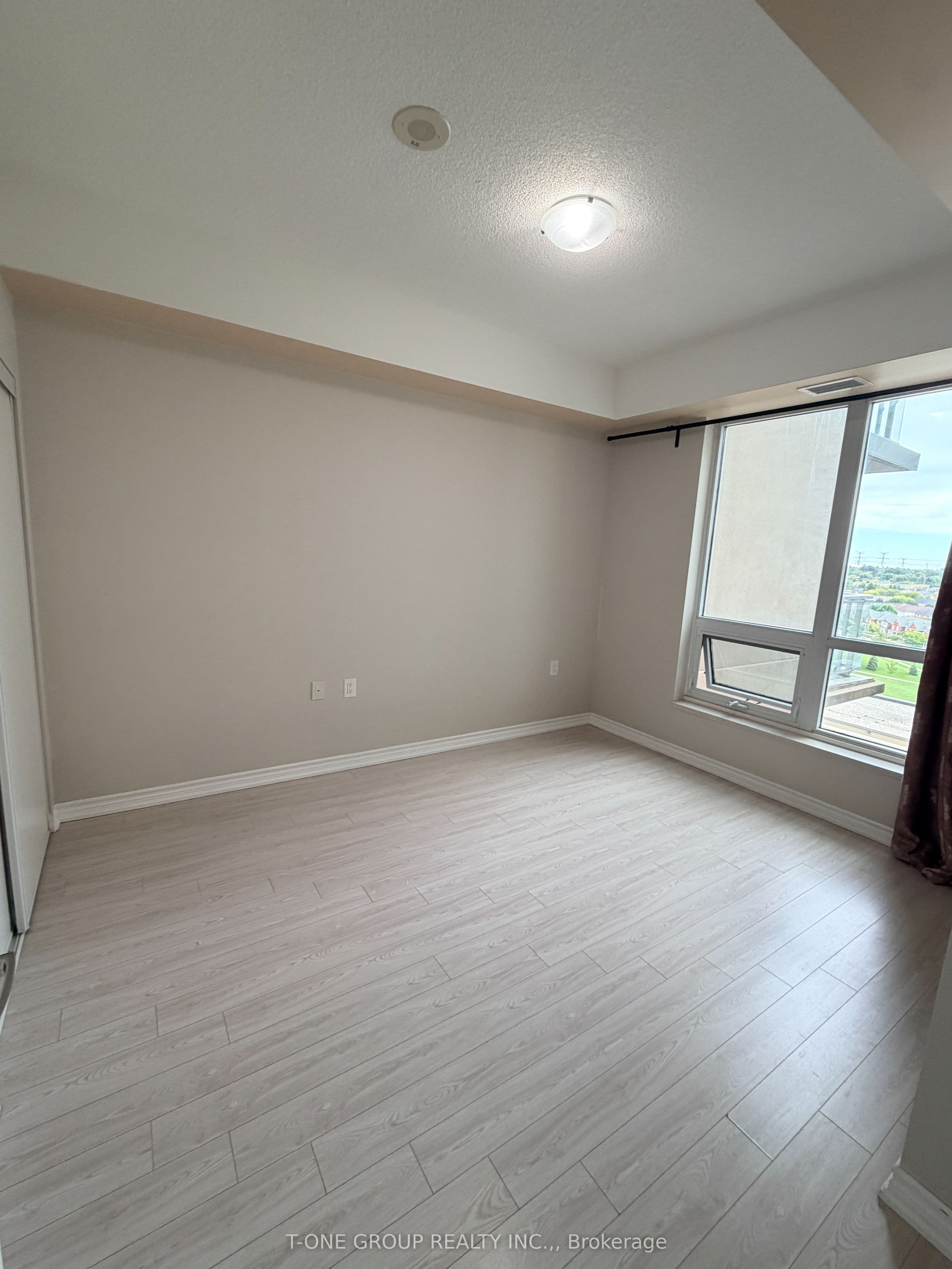 8323 Kennedy Road 1028, Markham, ON L3R 5W7