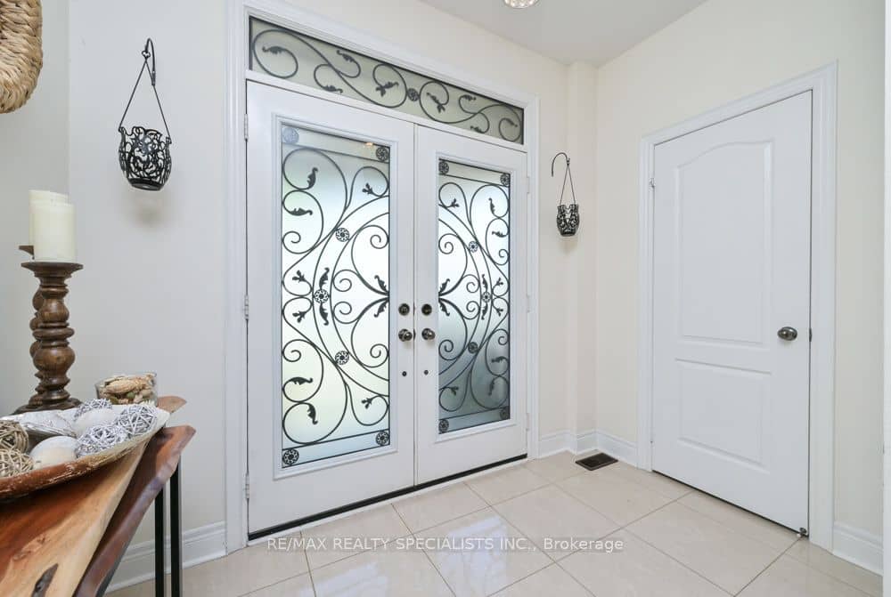 120 Rising Hill Ridge, Brampton, ON L6Y 6B2