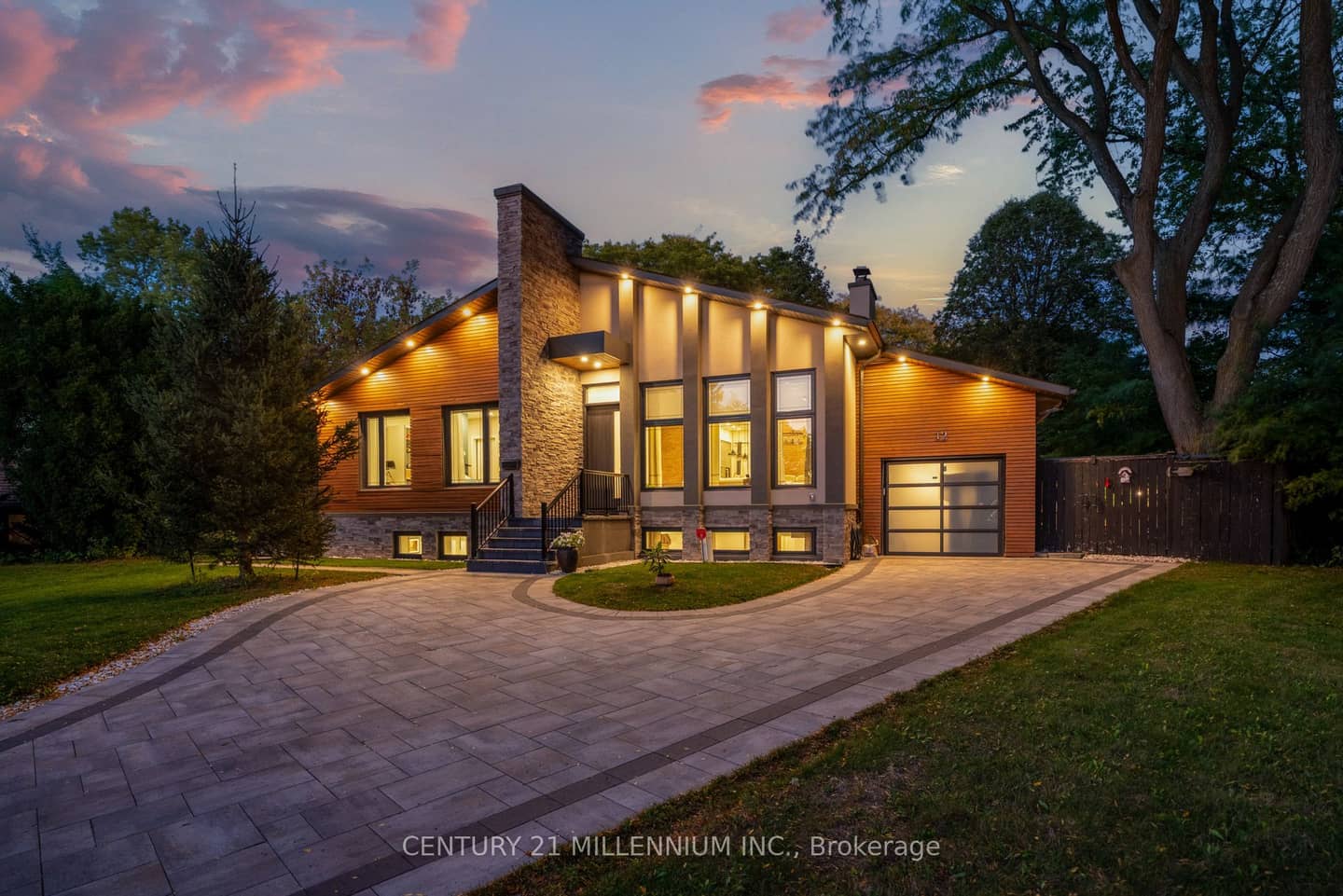 12 Legato Court, Toronto, ON M3B 1L7