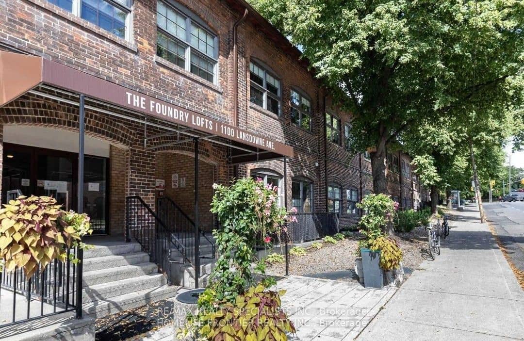 1100 Lansdowne Avenue 201, Toronto, ON M6H 4K1