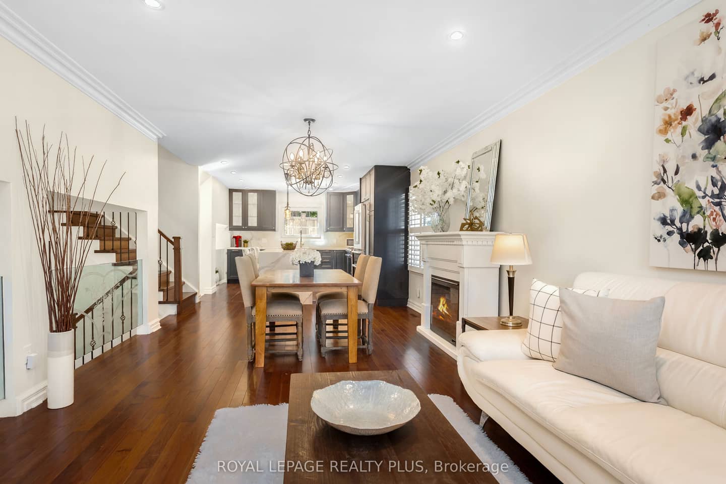2985 Dancer Court, Mississauga, ON L5L 1Y5