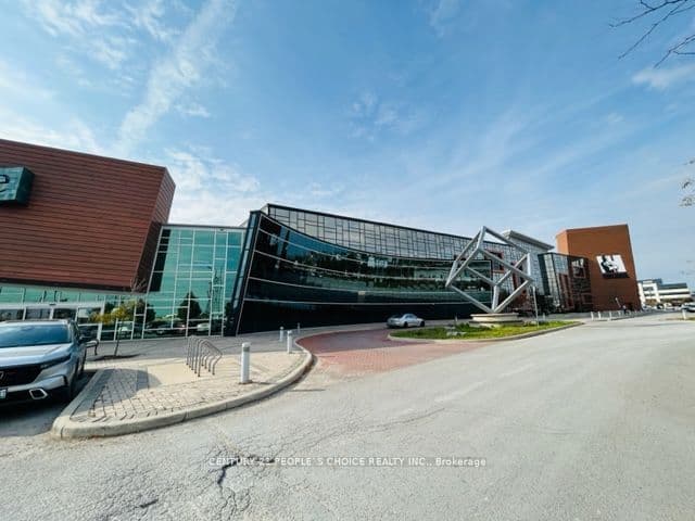 7250 Keele Street 40, Vaughan, ON L4K 1Z8