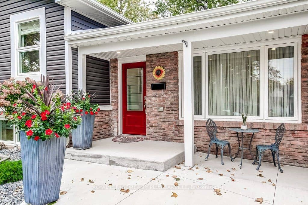 4364 Ayr Place, Burlington, ON L7L 2A2