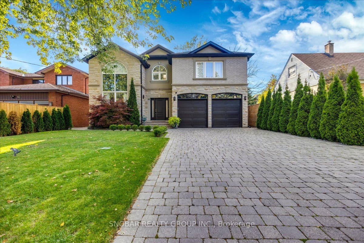 46 Poplar Avenue, Toronto, ON M9B 3R4