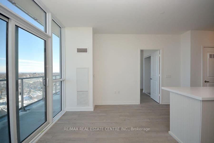 4699 Glen Erin Drive Ph 03, Mississauga, ON L4M 2E5