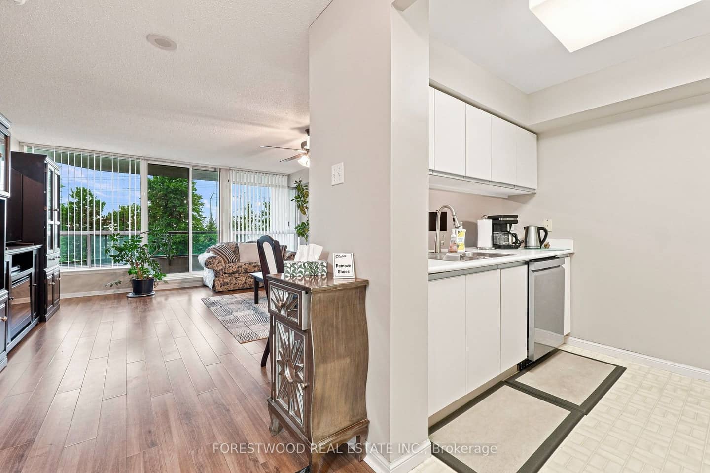 10 Laurelcrest Street 311, Brampton, ON L6S 5Y3