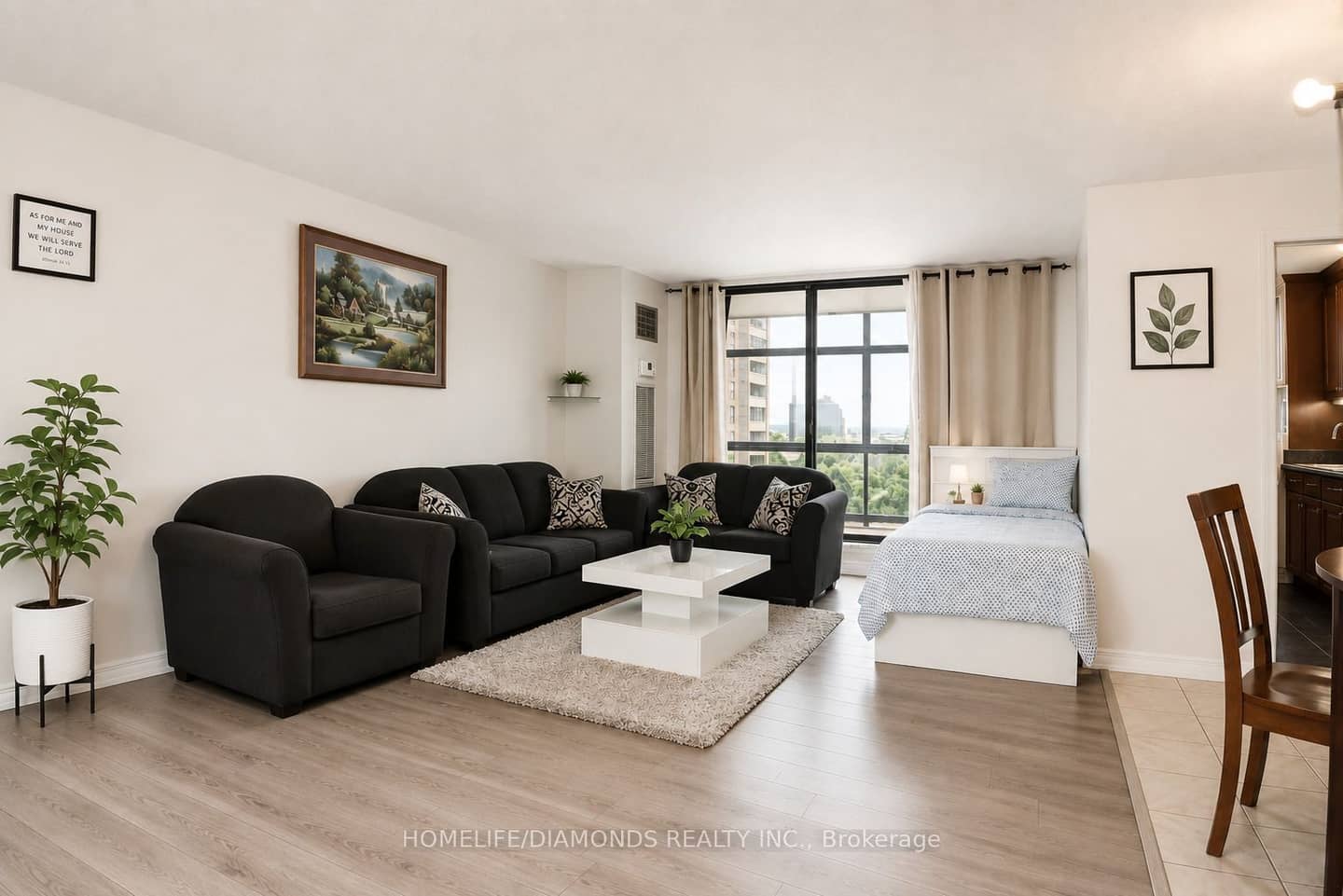 18 Knightsbridge Road 1411, Brampton, ON L6T 3X5