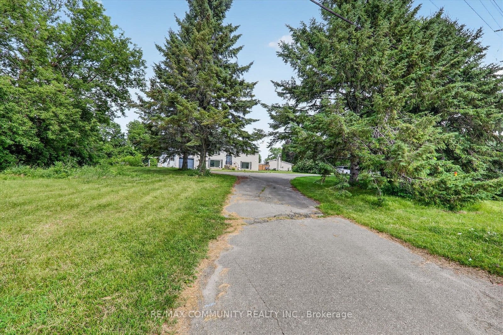 719 Old Highway 2 N/A Road, Quinte West, ON K8V 5P5