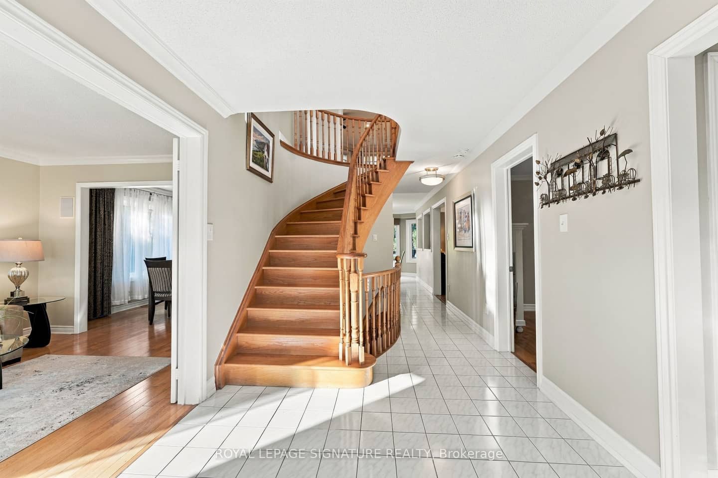 408 McCaffrey Road, Newmarket, ON L3X 1T5