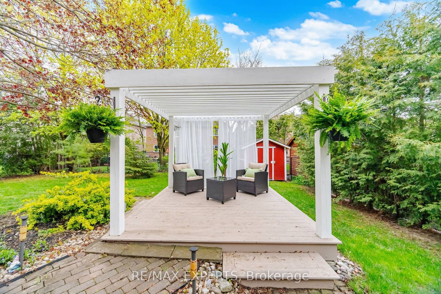 904 Damascus Court, Newmarket, ON L3X 1L1