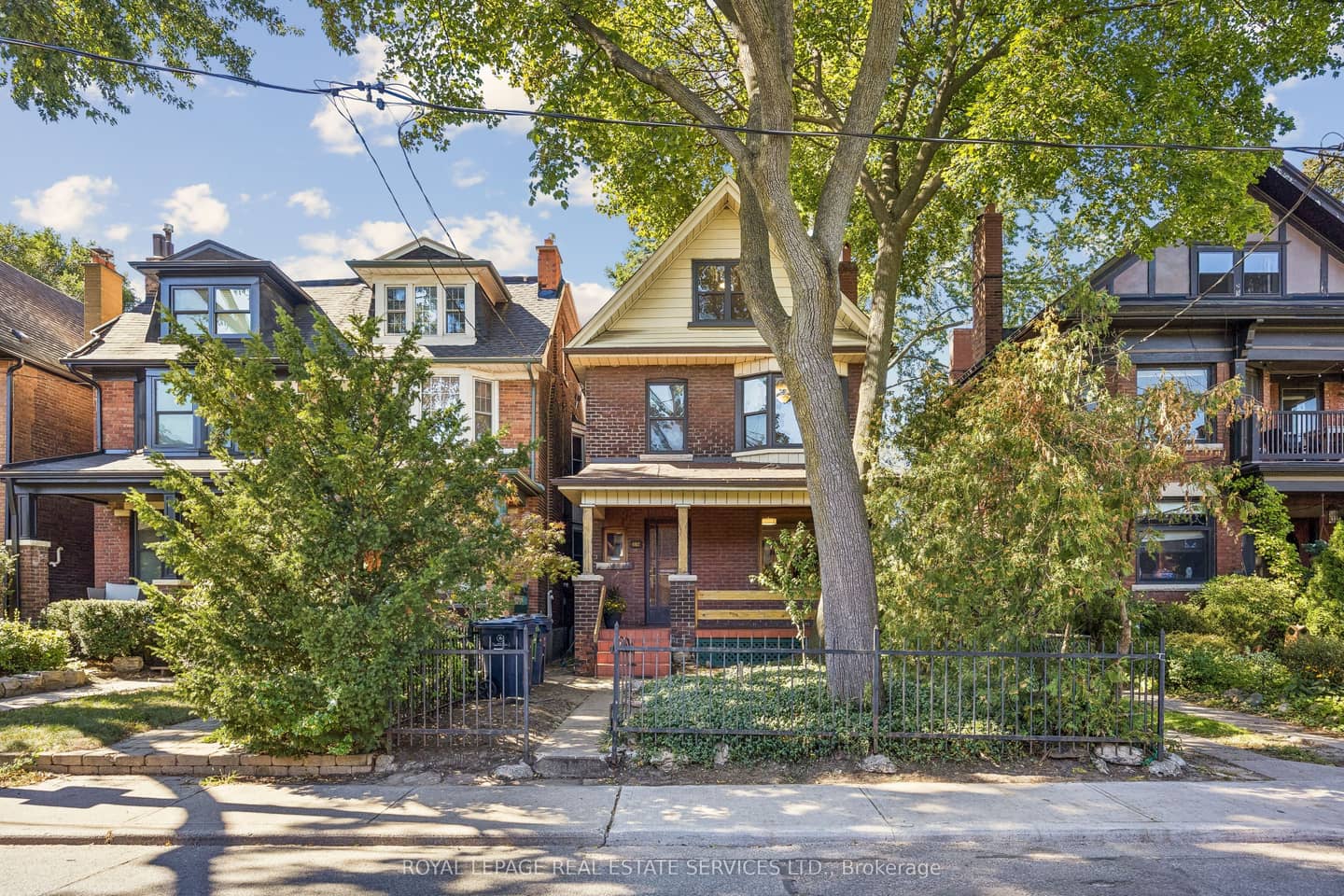 602 Indian Road, Toronto, ON M6P 2C5