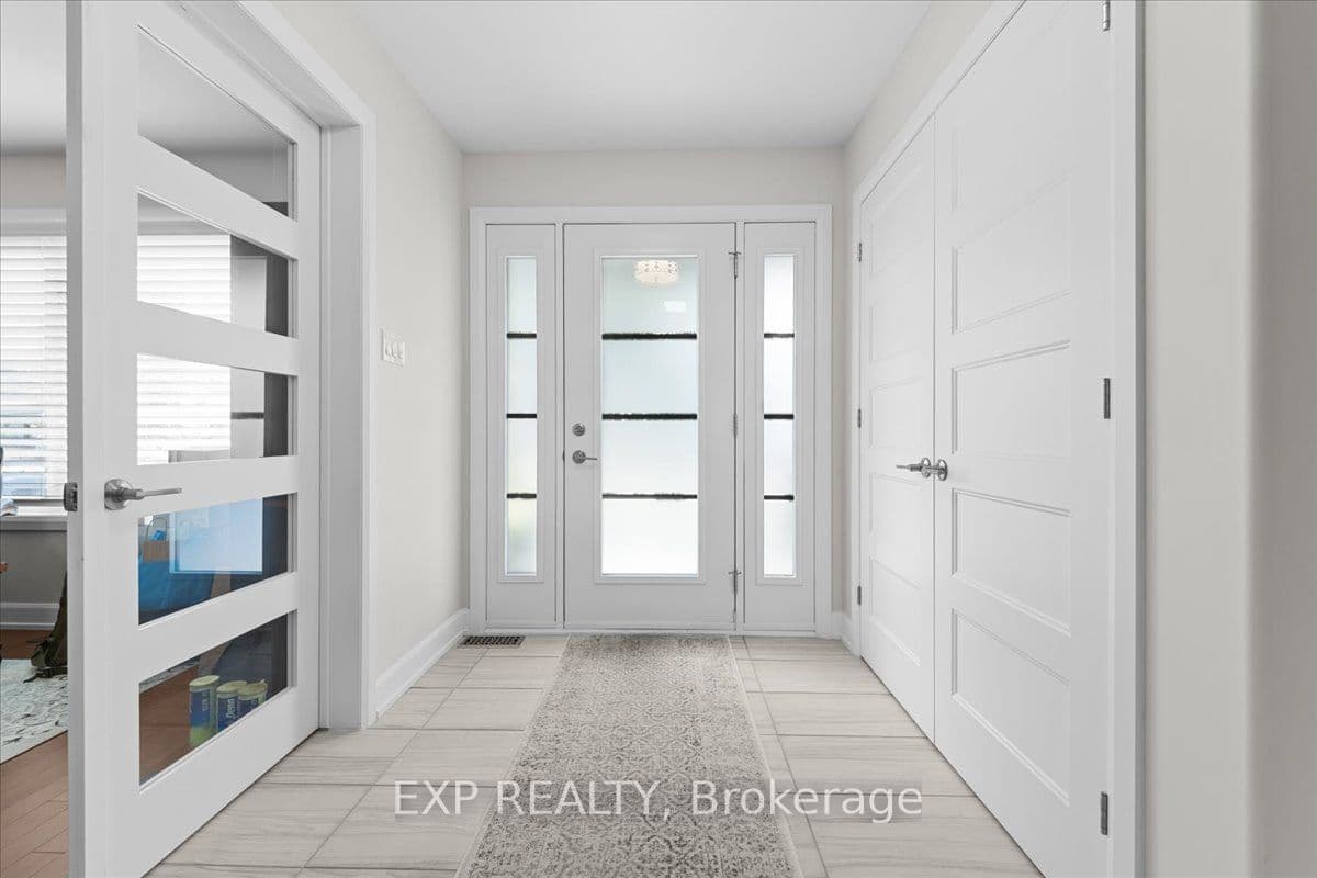 153 Sunset Crescent, Russell, ON K4R 0E4