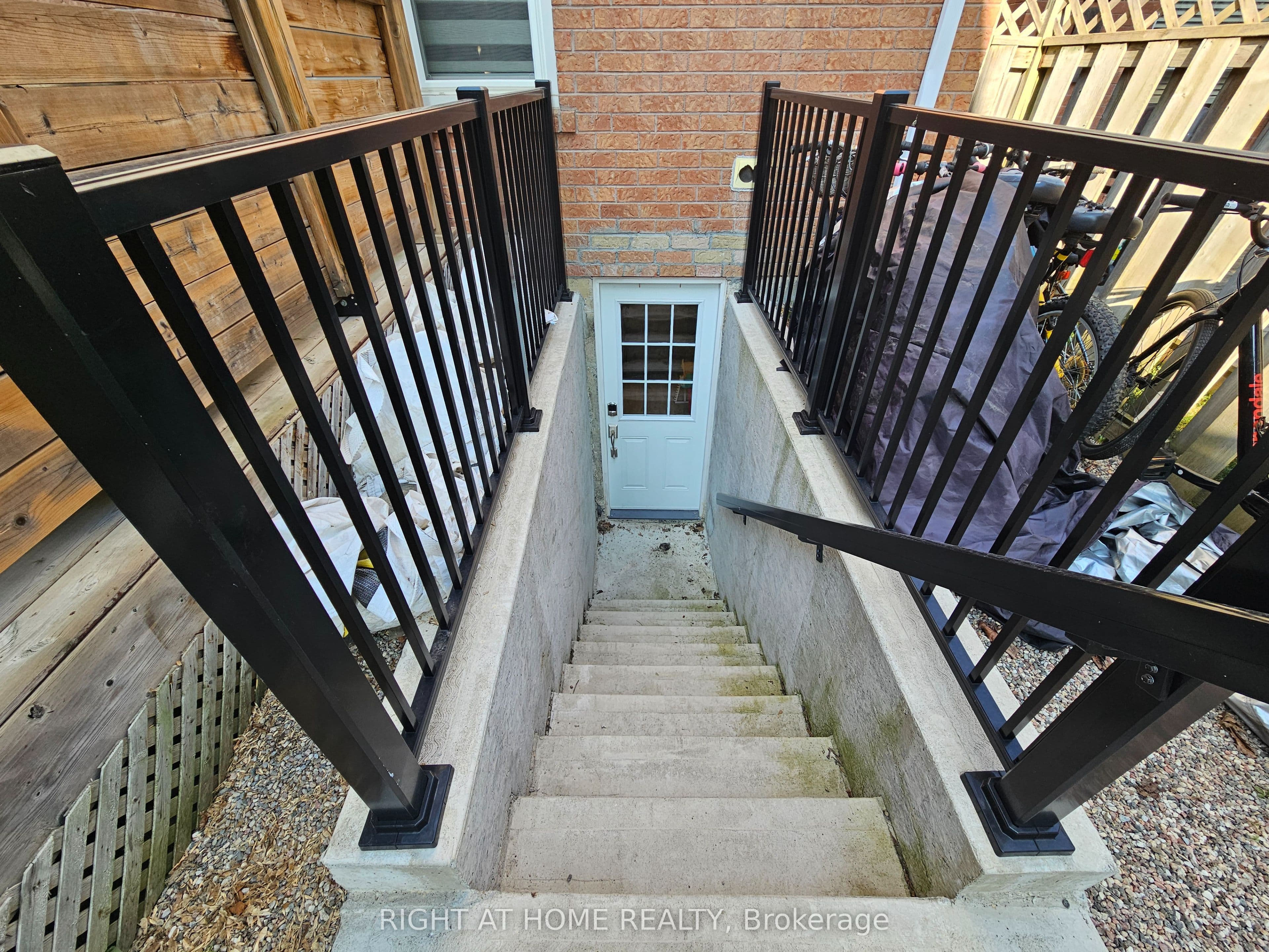 46 Keys Drive, Ajax, ON L1T 3R4