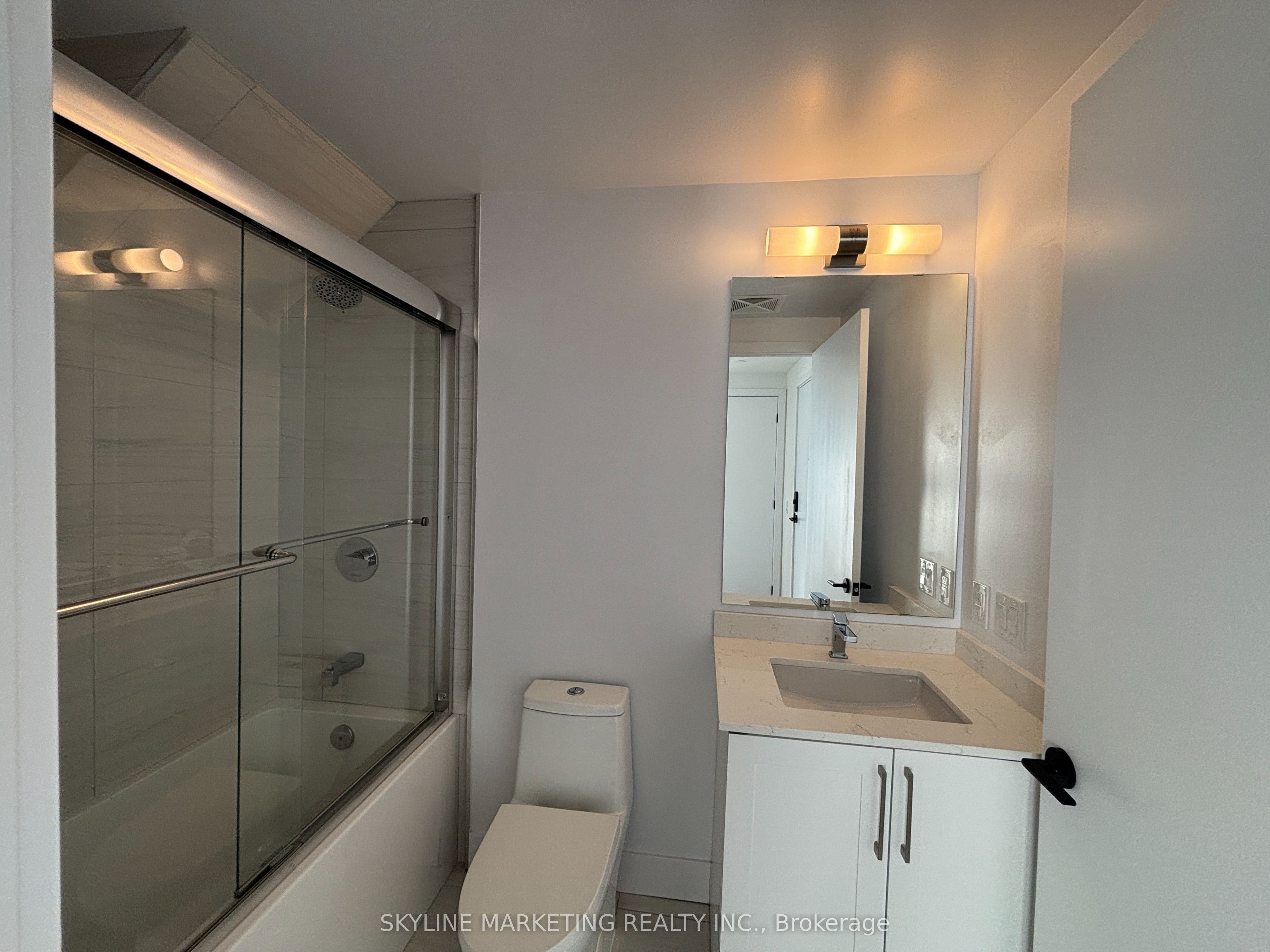 2450 Old Bronte Road 103, Oakville, ON L6M 5P6