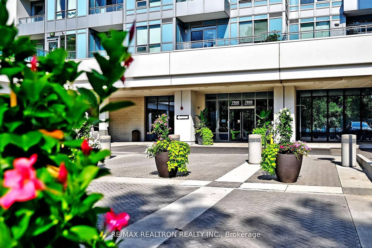 7900 Bathurst Street 1122, Vaughan, ON L4J 0J8