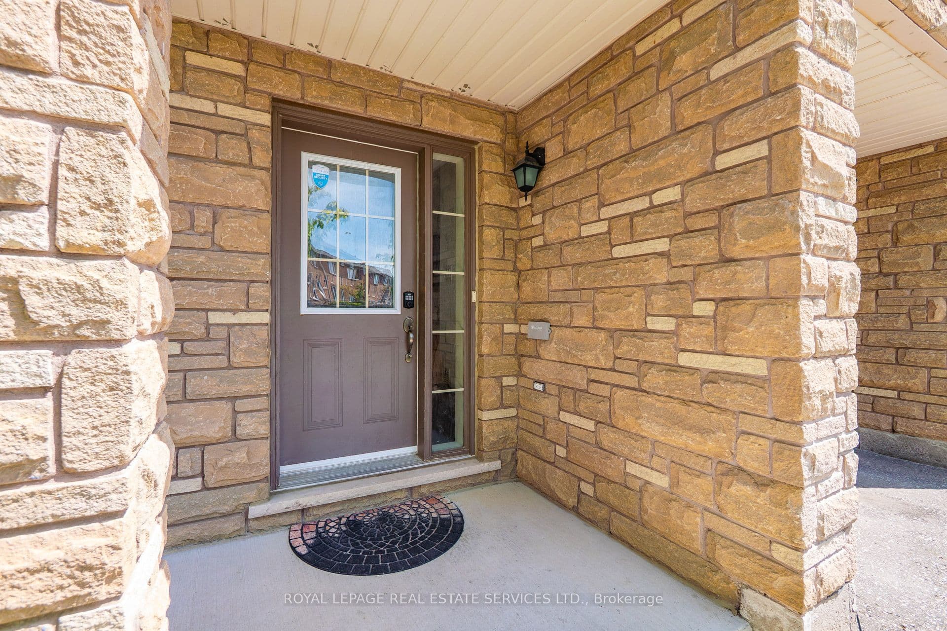 61 Pidgeon Street, Toronto, ON M1L 0C8