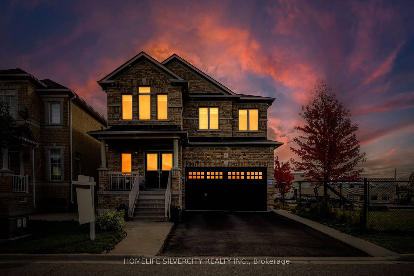 14 Levendale Court, Brampton, ON L6P 0K4