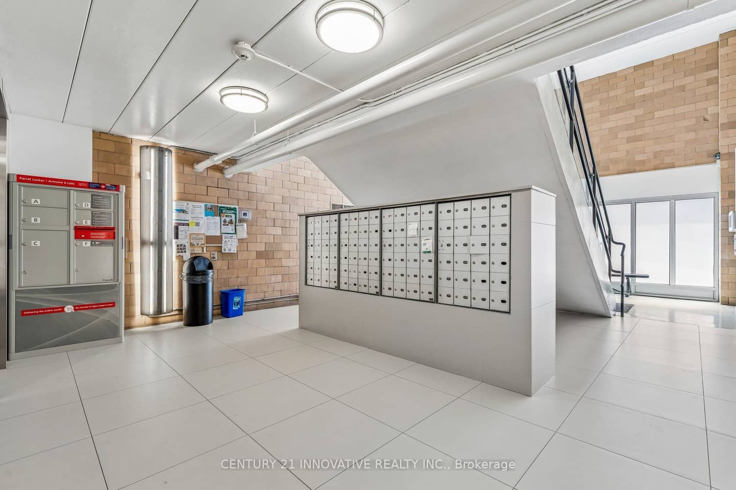 160 Baldwin St Street 420, Toronto, ON M5T 3K7