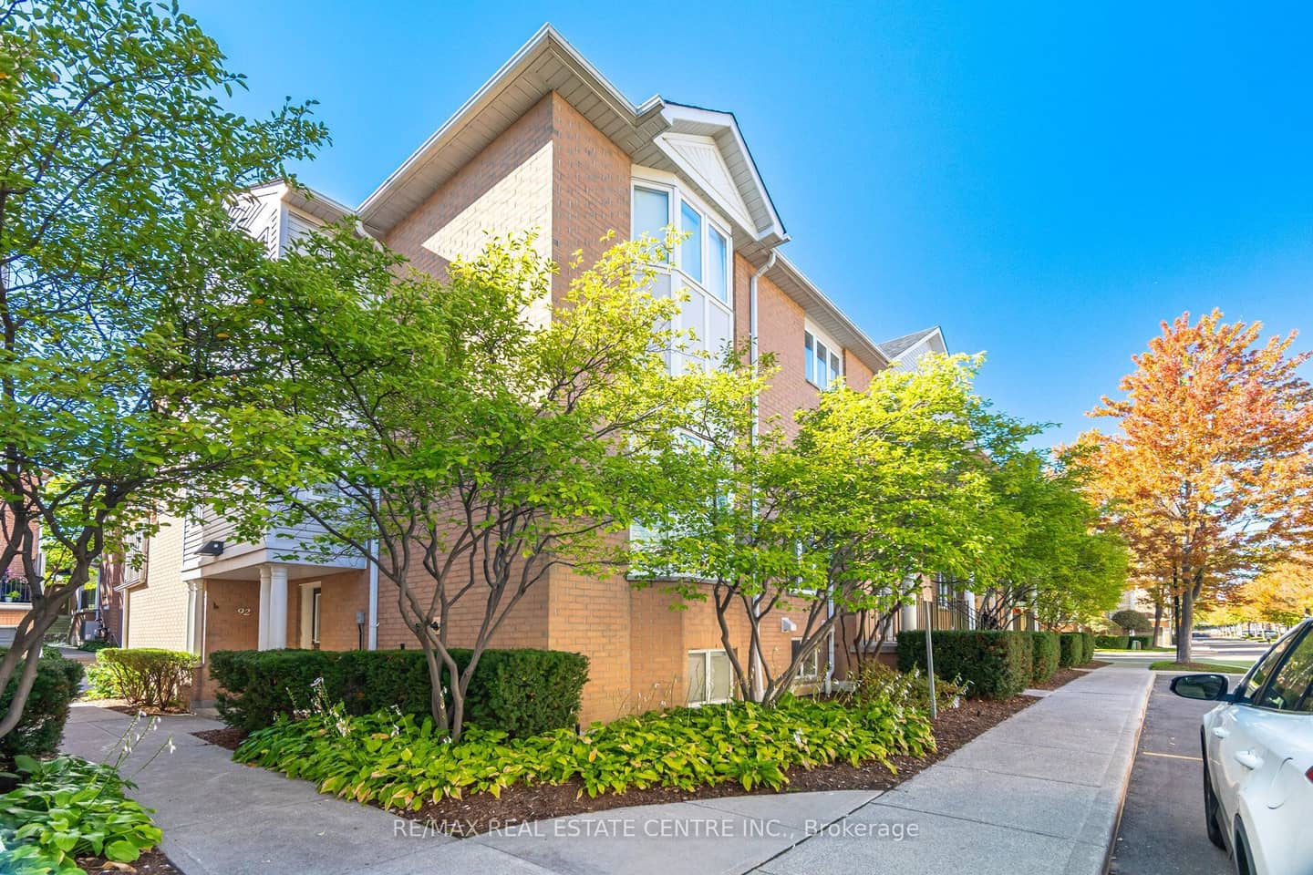 83 Mondeo Drive 96, Toronto, ON M1P 5B6