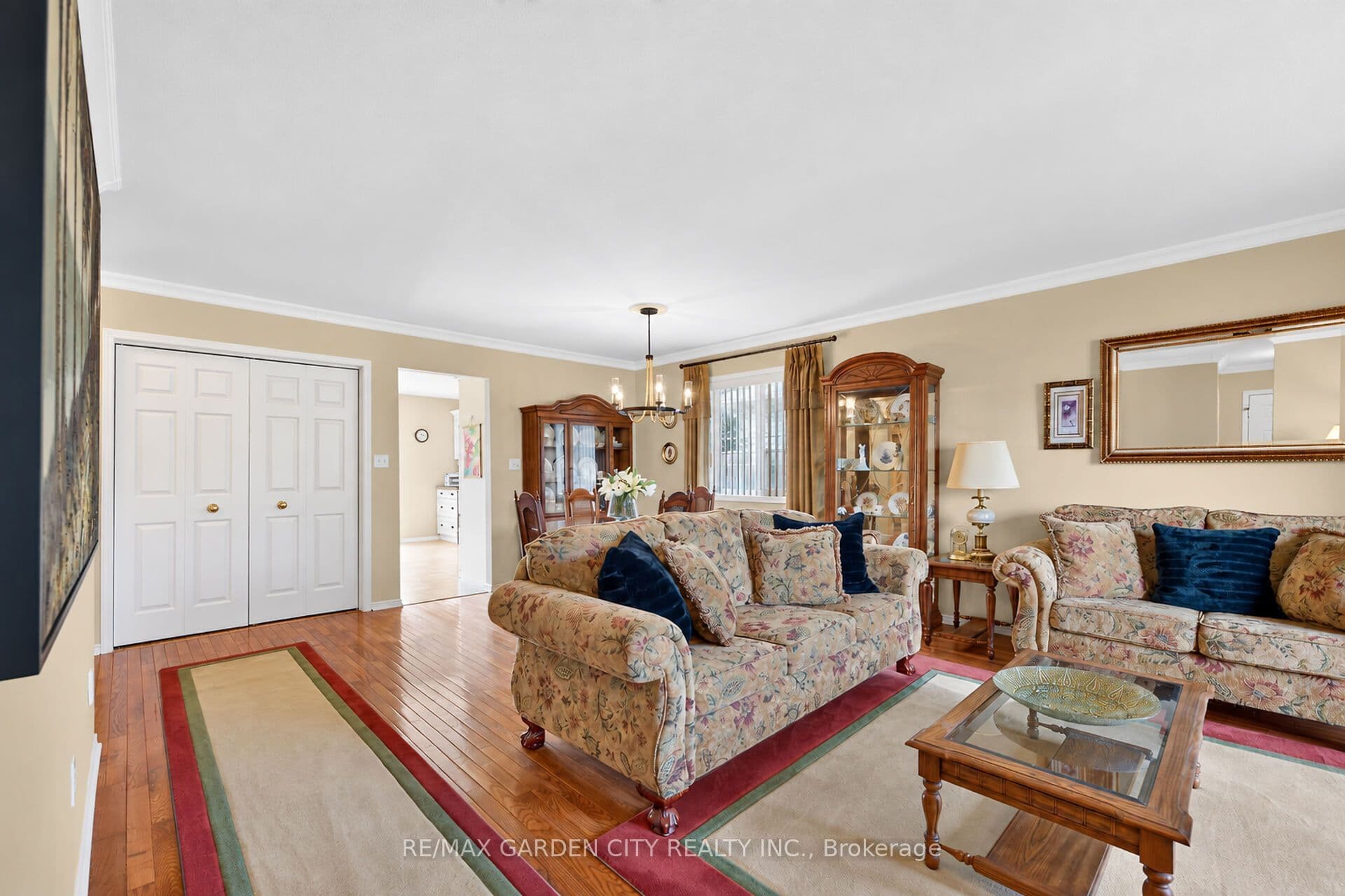 5150 Meadowood Lane, Lincoln, ON L3J 0J8