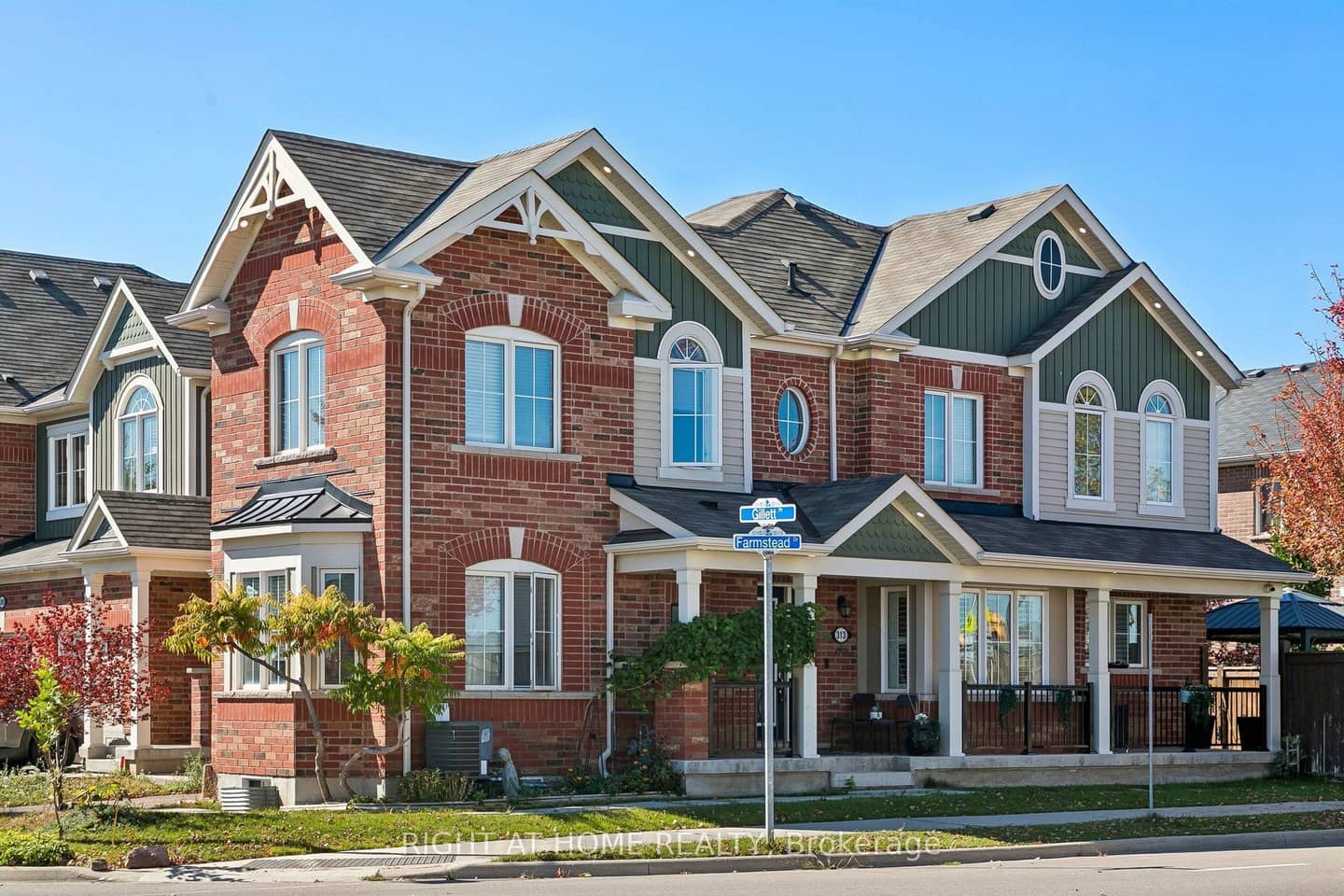 313 Gillett Point, Milton, ON L9E 1C6