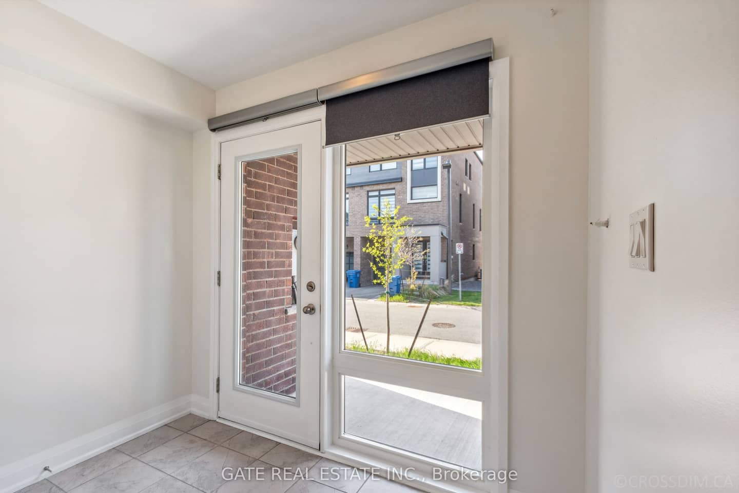 27 Moneypenny Place, Vaughan, ON L4J 0K9