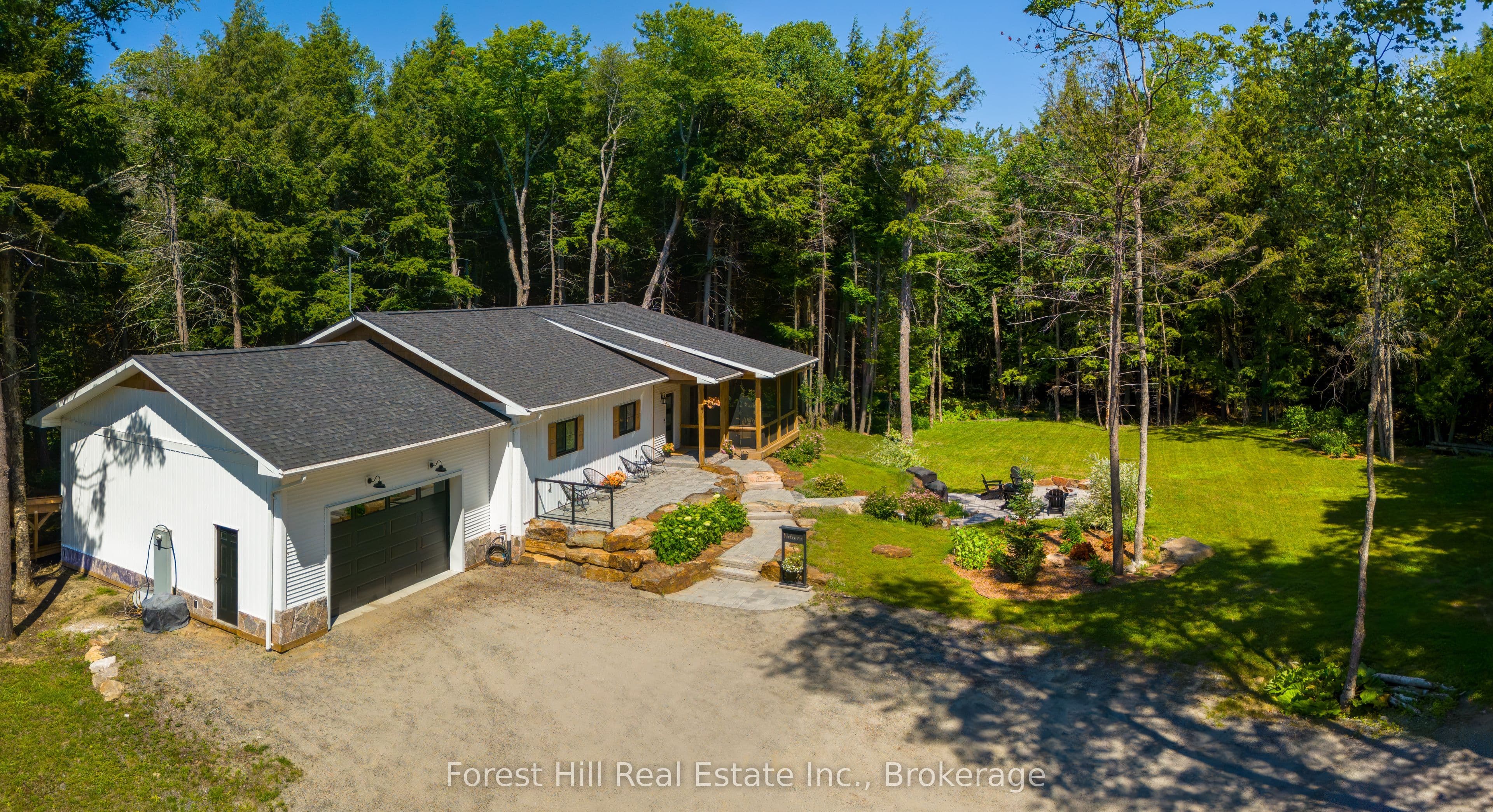 315 North Fox Lake Road W, Huntsville, ON P1H 2J2