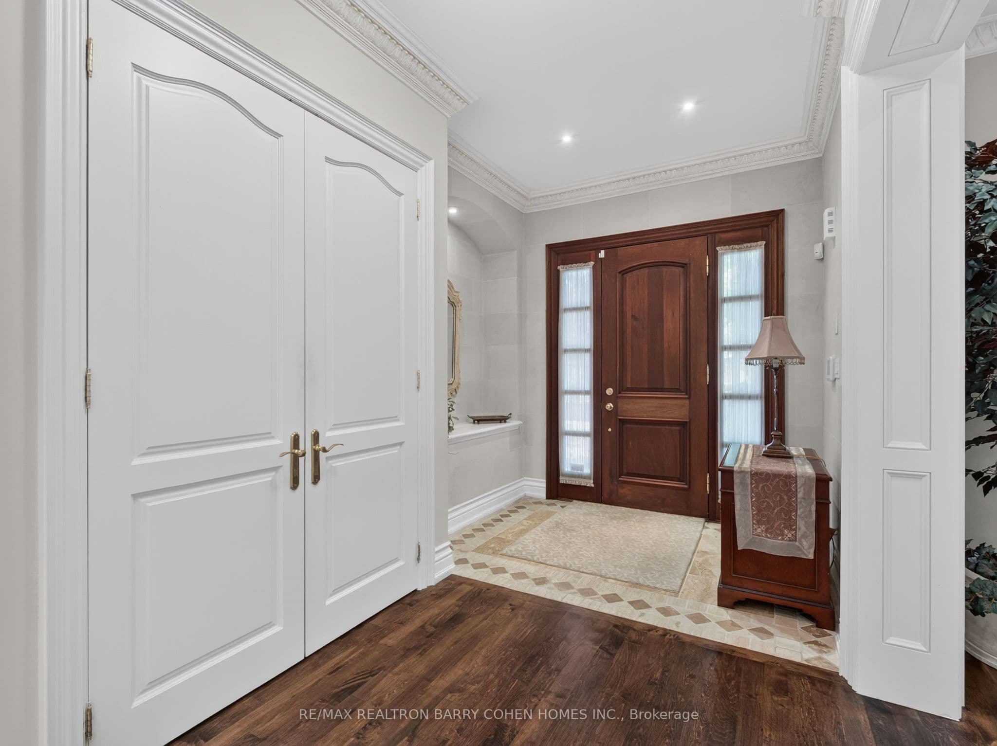 57 Yorkminster Road, Toronto, ON M2P 1M4