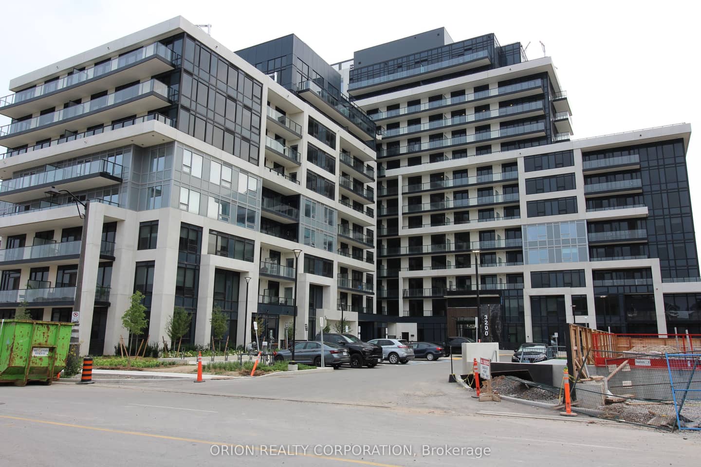 3200 William Coltson Avenue 509, Oakville, ON L6H 7W6