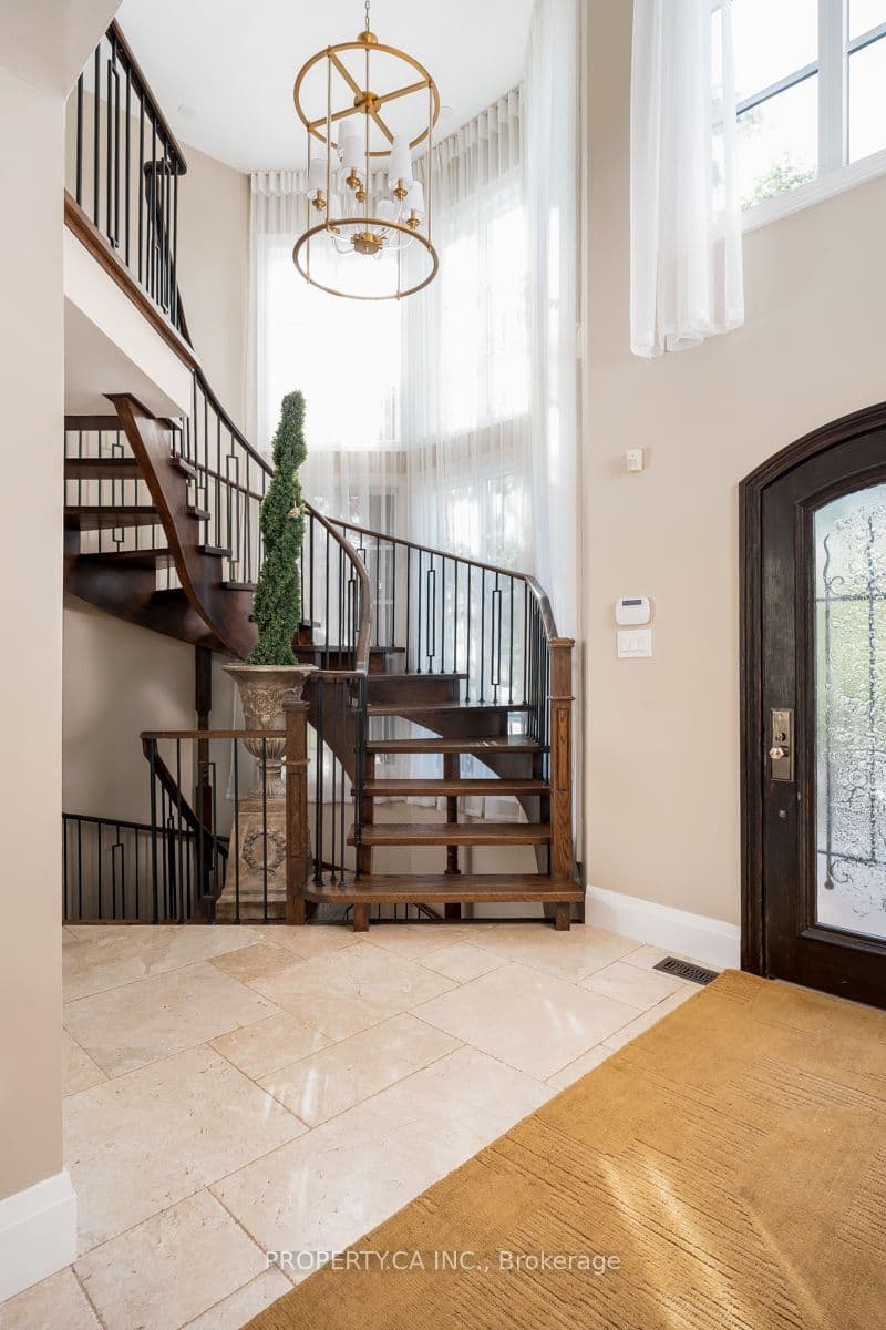 72 Devonsleigh Boulevard, Richmond Hill, ON L4S 1H2