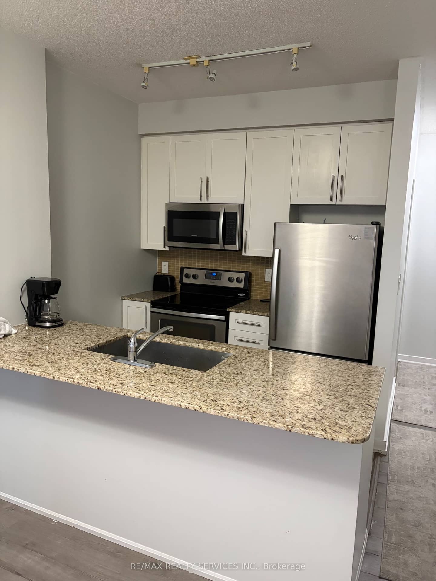 4099 Brickstone Mews 1806, Mississauga, ON L5B 0G2