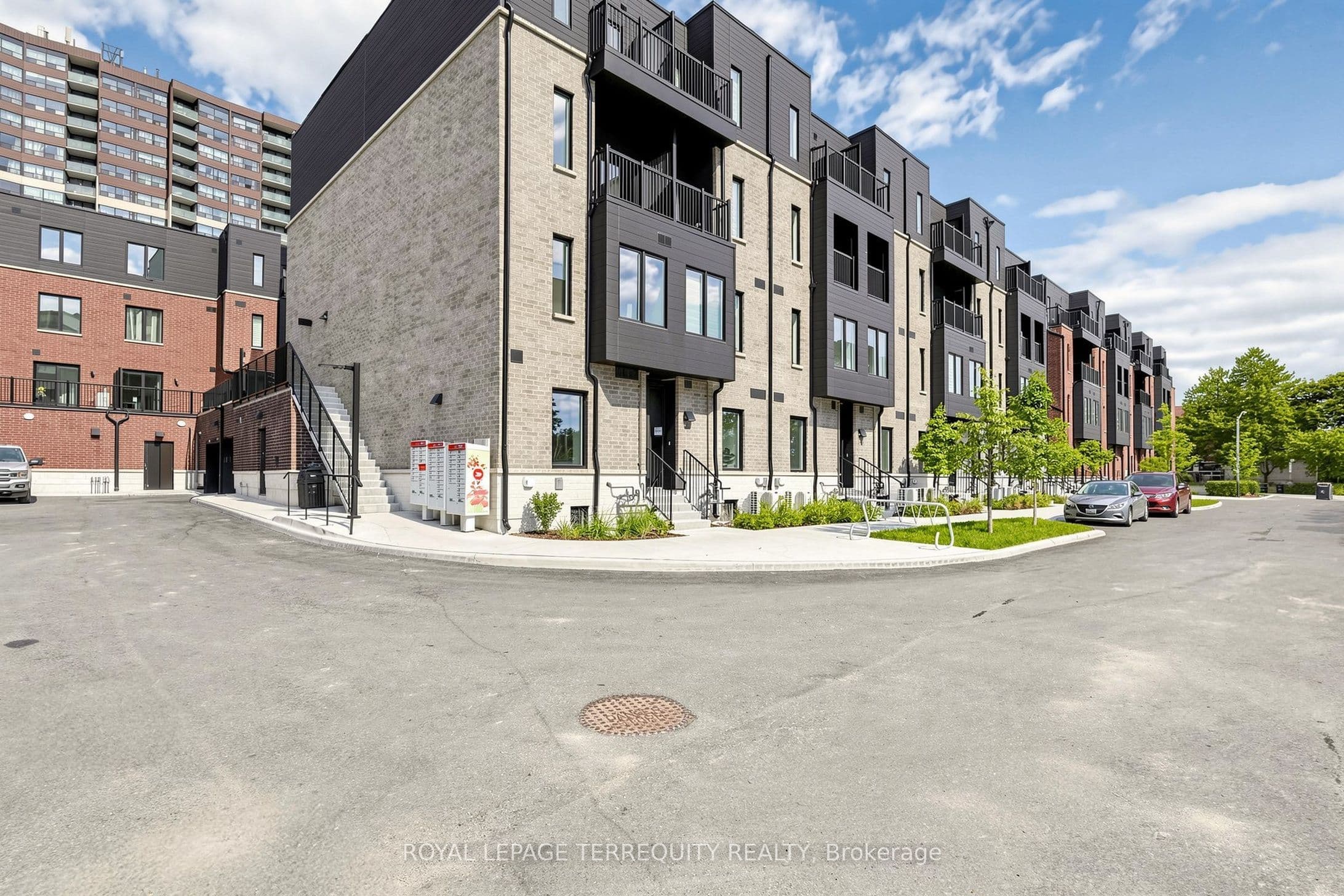 10 Calamint Lane 66, Toronto, ON M1W 2H1