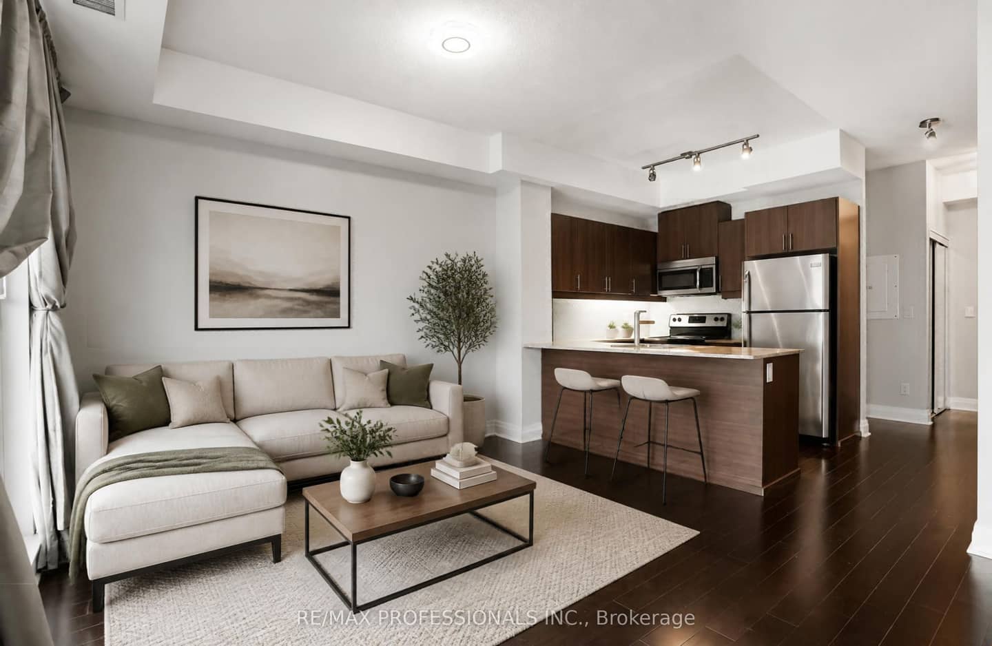 17 Kenaston Gardens 417, Toronto, ON M2K 1G7