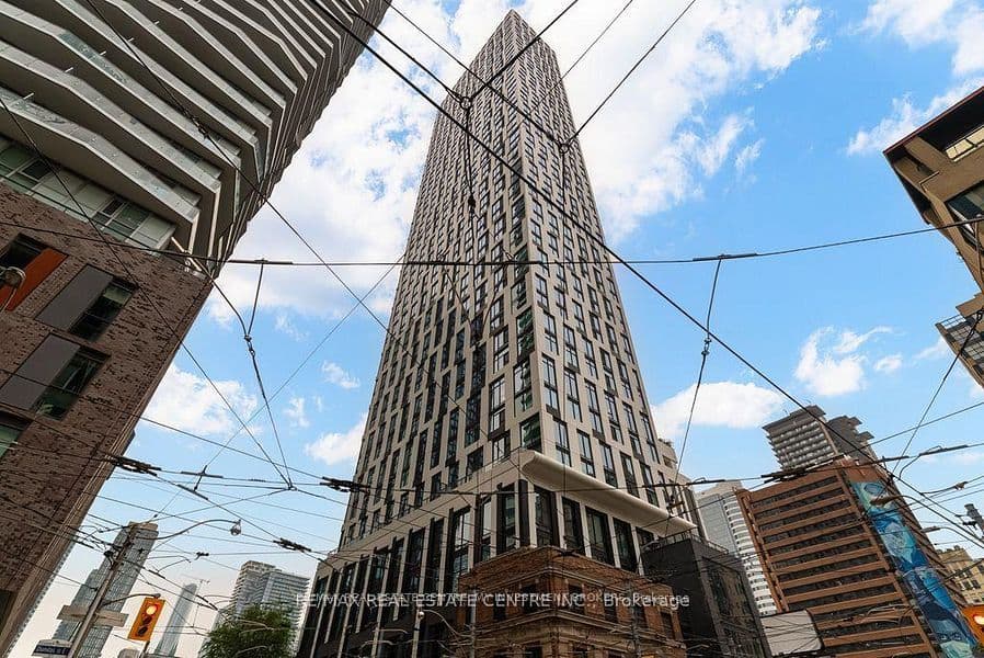 252 Church Street 612, Toronto, ON M5B 0E6