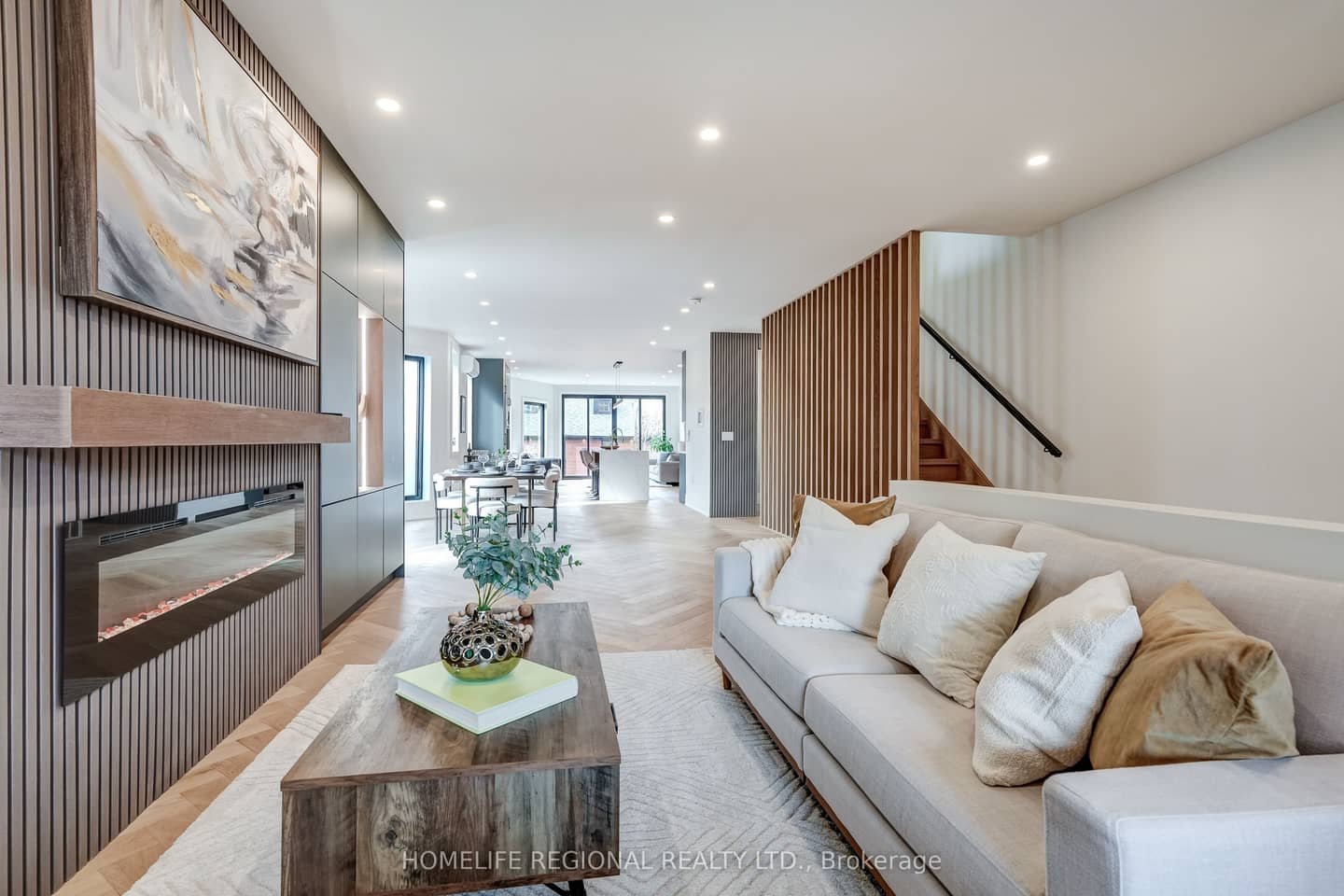 12 Macdonell Avenue, Toronto, ON M6R 2A2