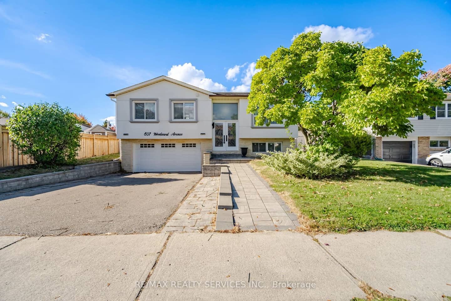 607 Woodward Avenue, Milton, ON L9T 3K3