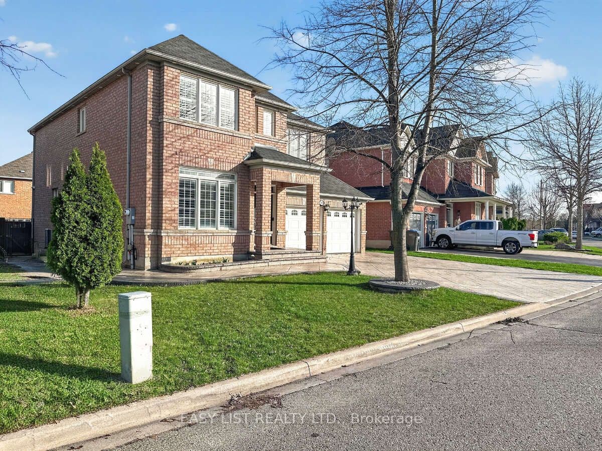 39 Good Hope Road, Brampton, ON L6R 3L6