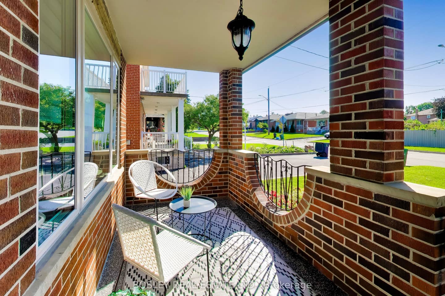 74 Raven Road, Toronto, ON M6L 2A7