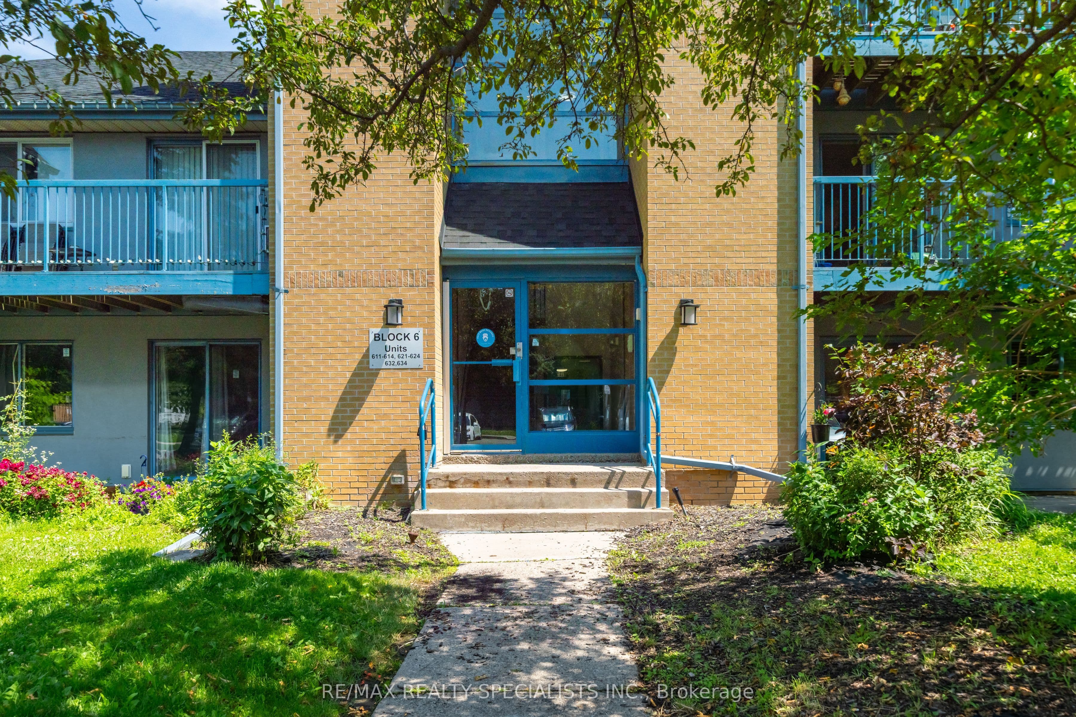 95 Trailwood Drive 612, Mississauga, ON L4Z 3L2