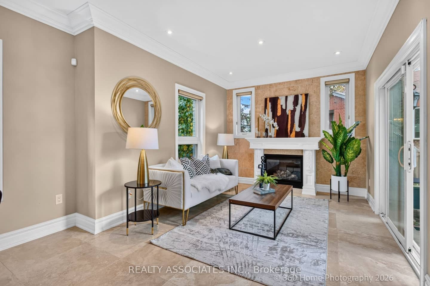 128 Coalbrook Court, Vaughan, ON L4L 9B6