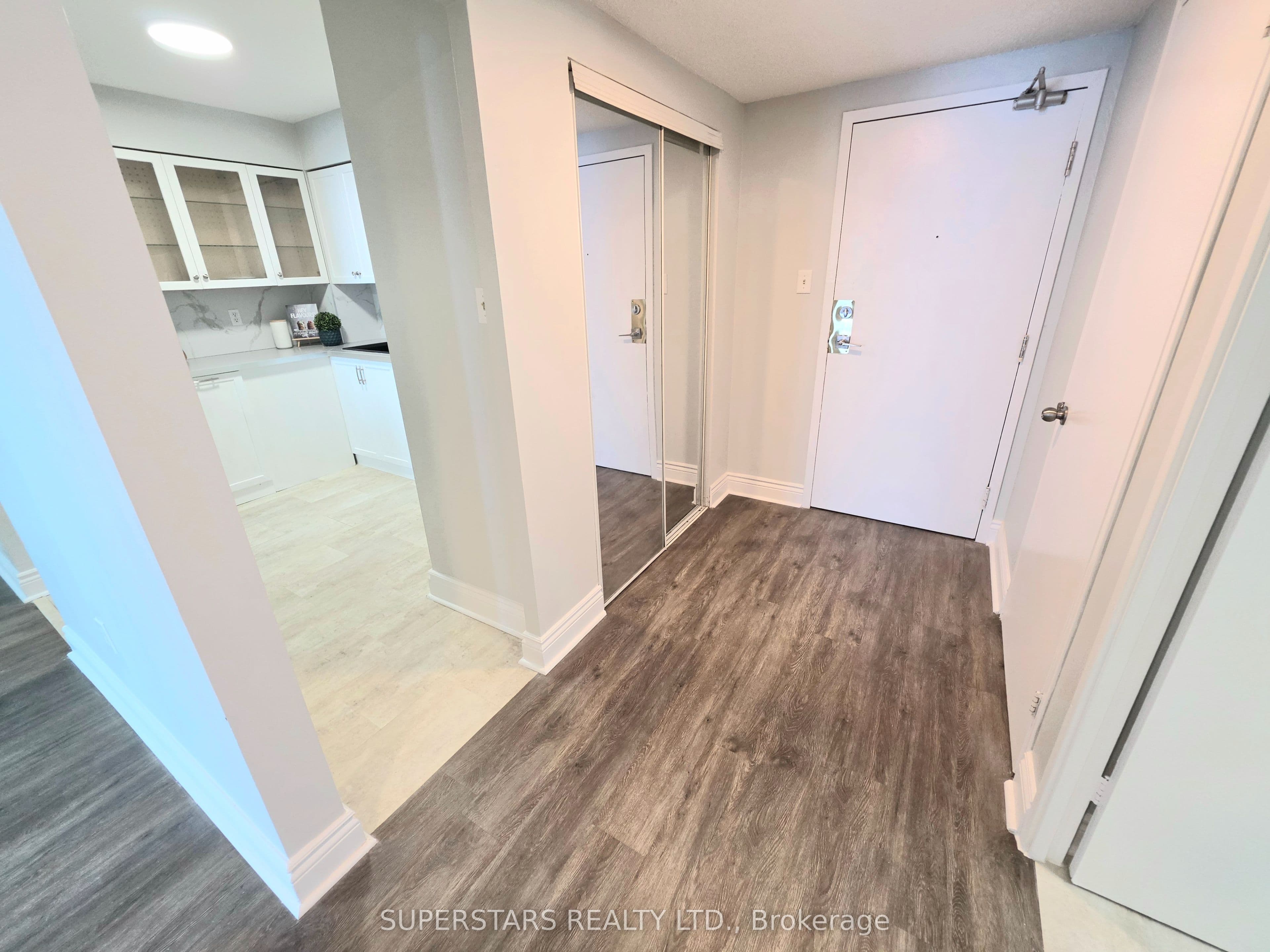 15 Sewells Road 905, Toronto, ON M1B 3V7
