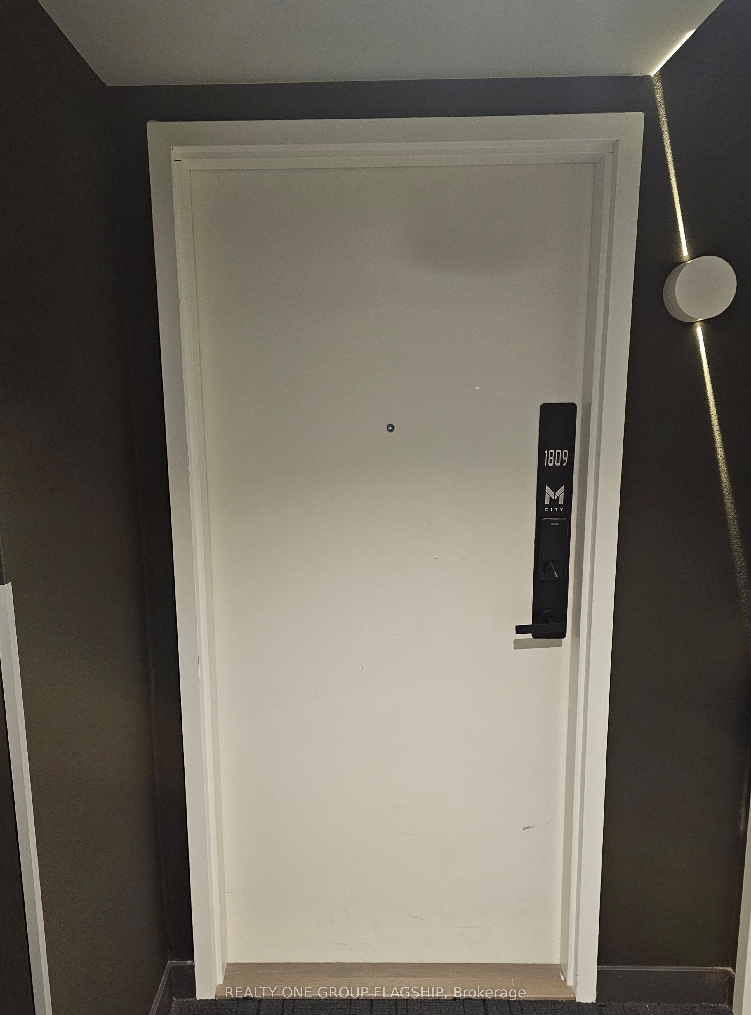 3883 Quartz Road 1809, Mississauga, ON L5B 0M4