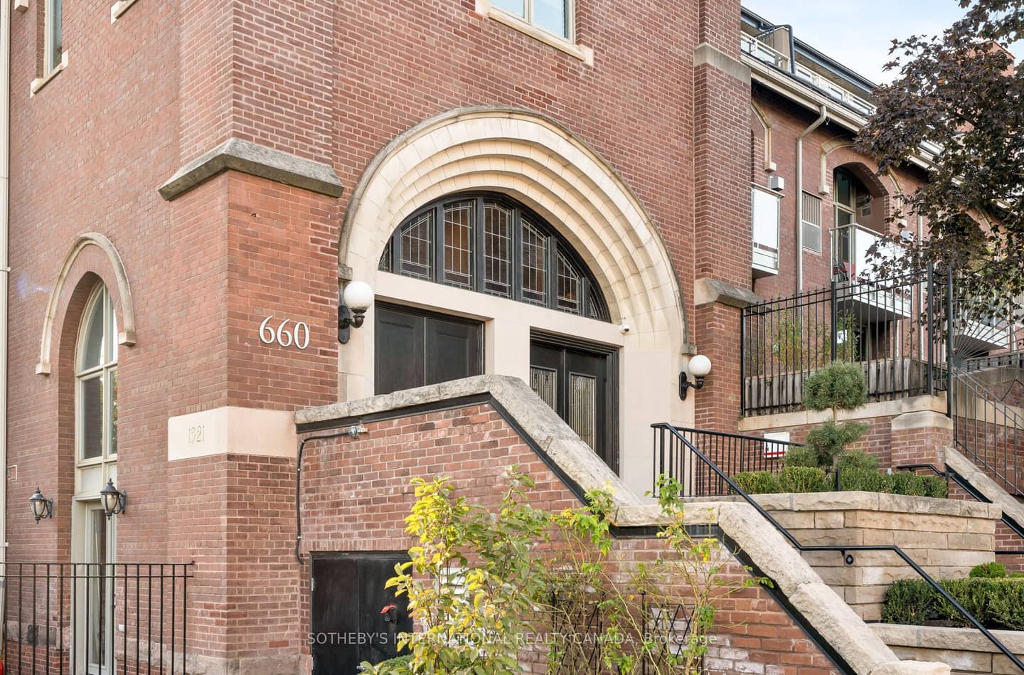 660 Pape Street 102, Toronto, ON M4K 3S5