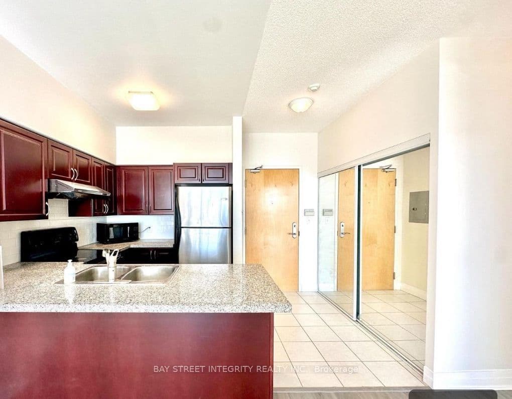 7373 Kennedy Road PH02, Markham, ON L3R 1H6