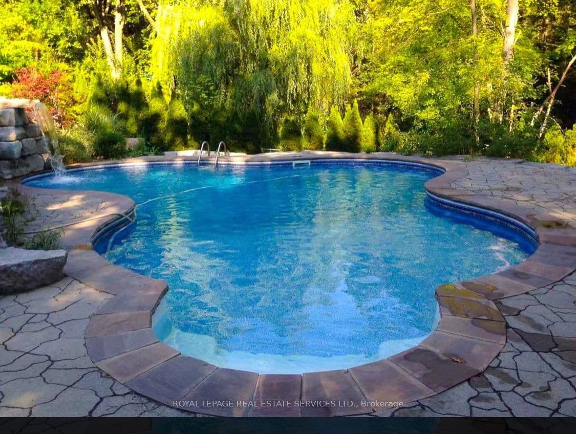 3278 Credit Heights Drive, Mississauga, ON L5C 2L7