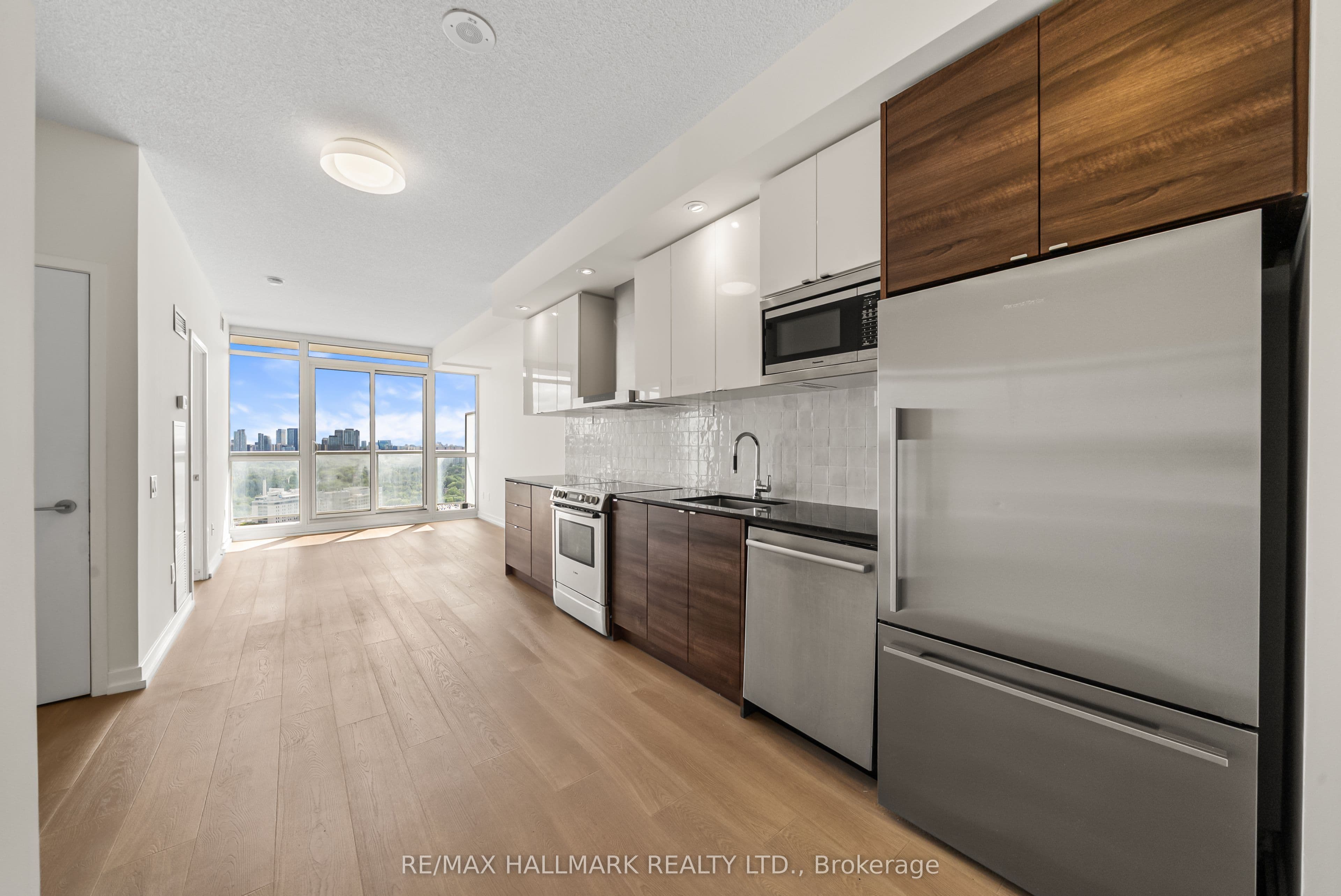 121 McMahon Drive 3102, Toronto, ON M2K 0C2