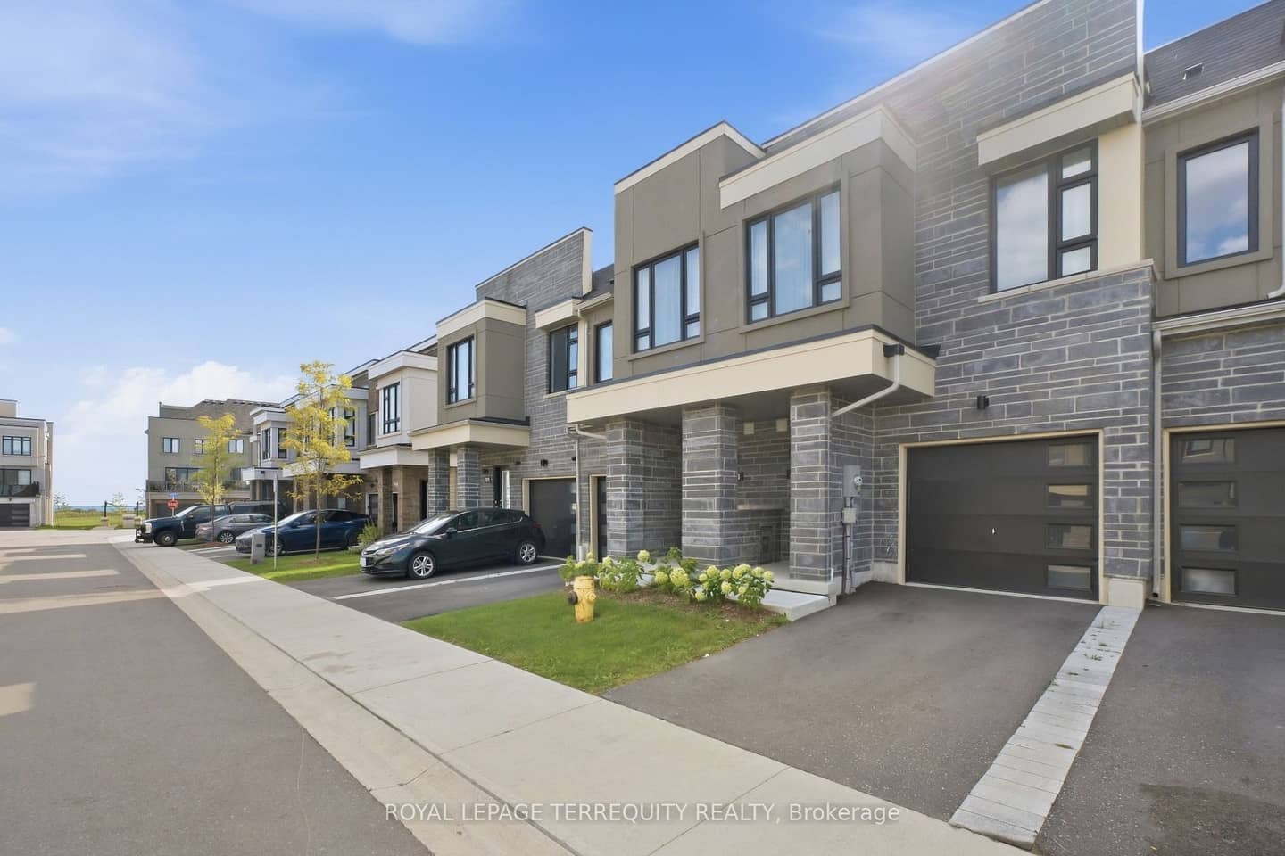 129 Sailors Landing, Clarington, ON L1C 7G4